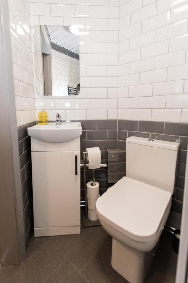 1 Bedroom Newton Apartment L Free Parking L Wigan Royal Infirmary L Haigh Hall L Central Location Luaran gambar